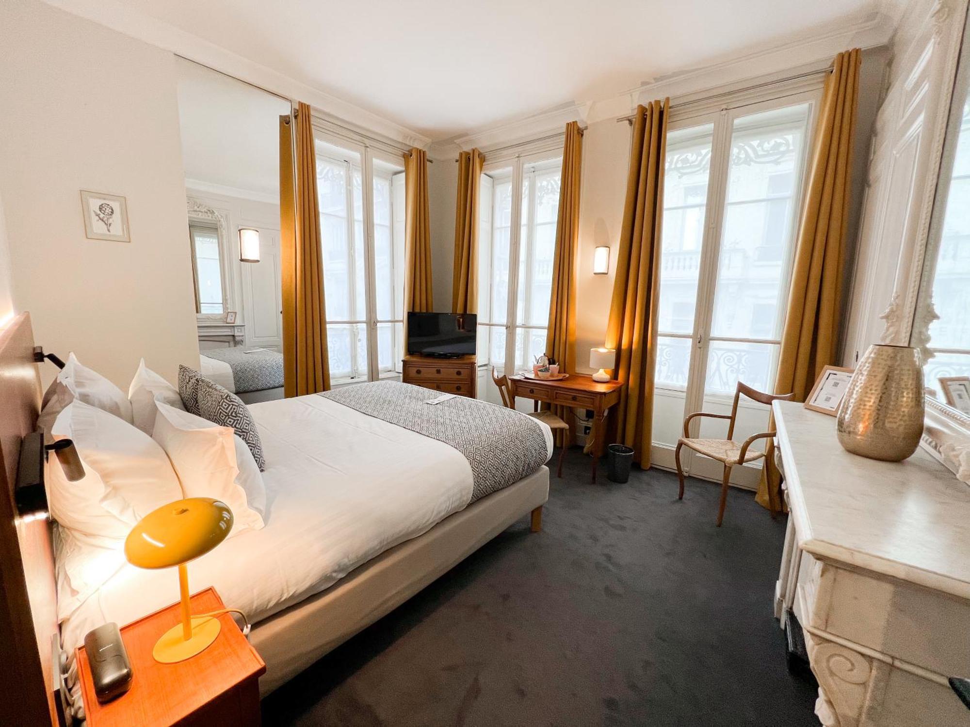 Globe Et Cecil Hotel