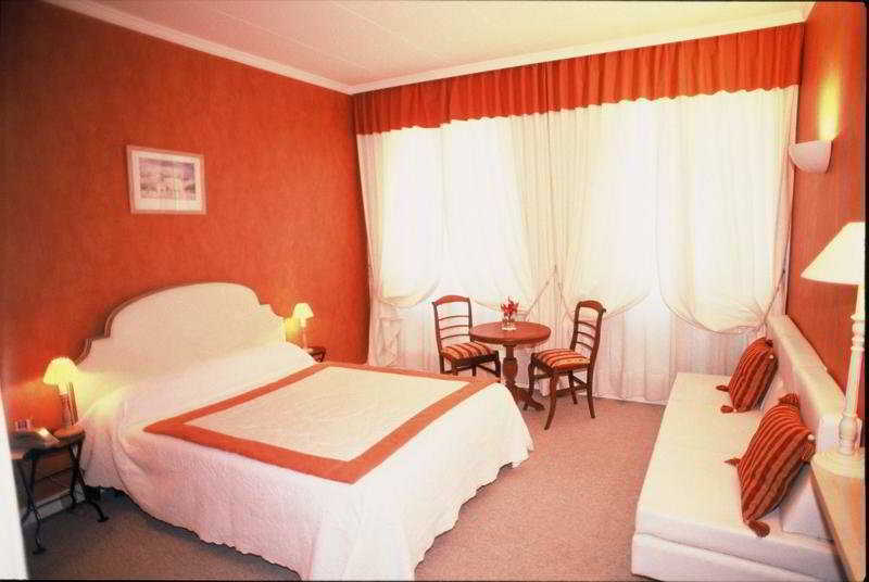 Globe Et Cecil Hotel 4*
